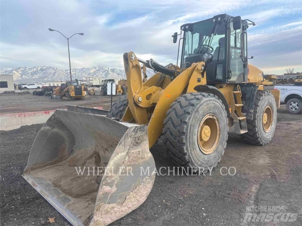CAT 920 Iekrāvēji uz riteņiem