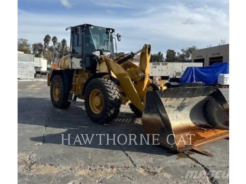 CAT 920 Iekrāvēji uz riteņiem