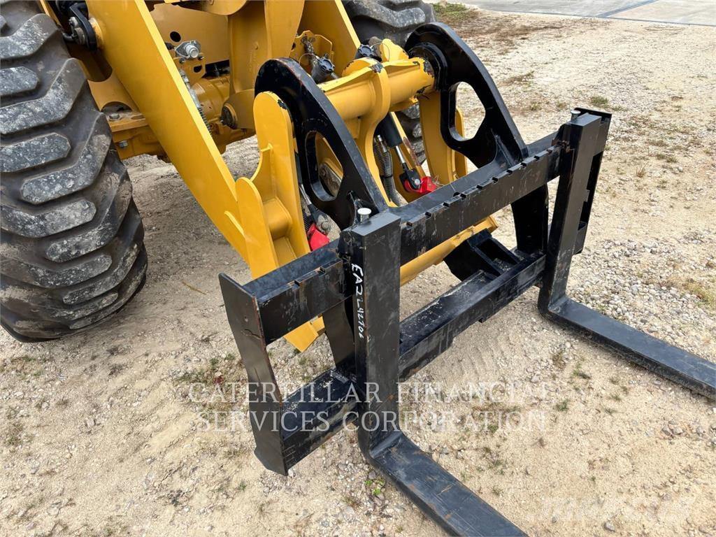 CAT 920-14 Iekrāvēji uz riteņiem