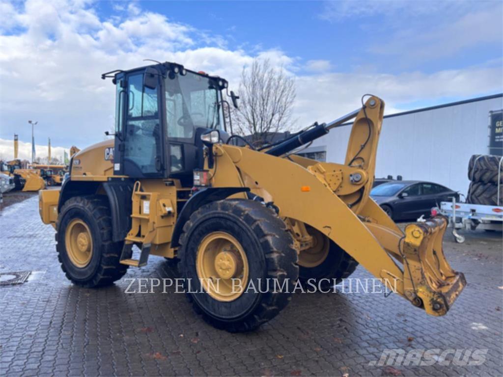 CAT 920-14A Iekrāvēji uz riteņiem