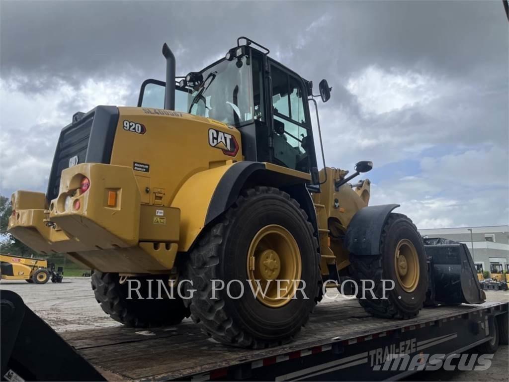 CAT 920 FQC Iekrāvēji uz riteņiem