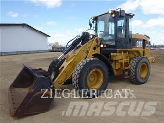 CAT 924G Iekrāvēji uz riteņiem