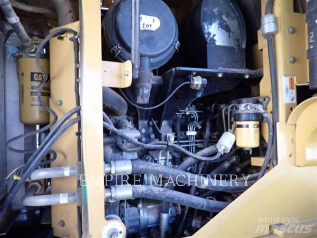 CAT 924G Iekrāvēji uz riteņiem