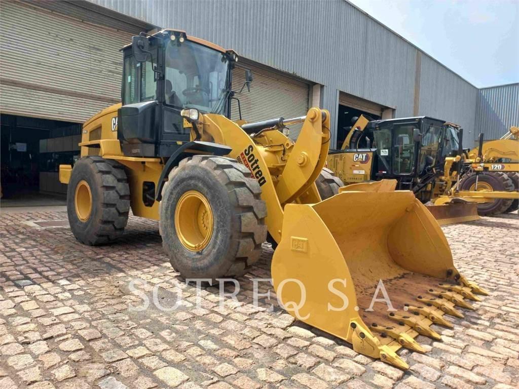 CAT 924K Iekrāvēji uz riteņiem