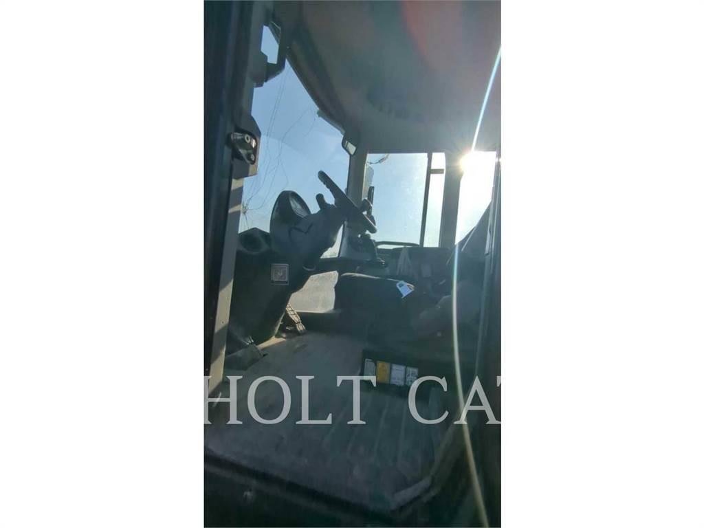 CAT 924K Iekrāvēji uz riteņiem