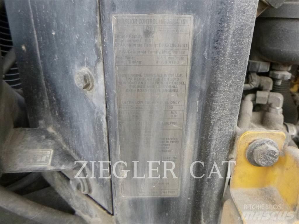 CAT 924K Iekrāvēji uz riteņiem