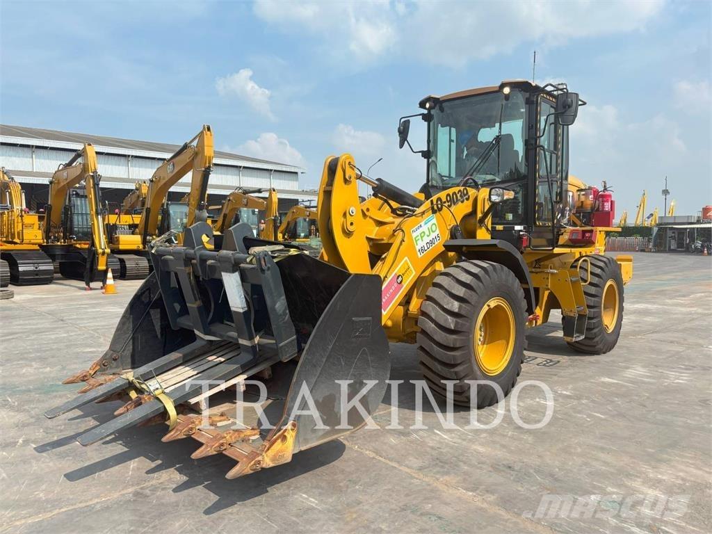 CAT 924K Iekrāvēji uz riteņiem