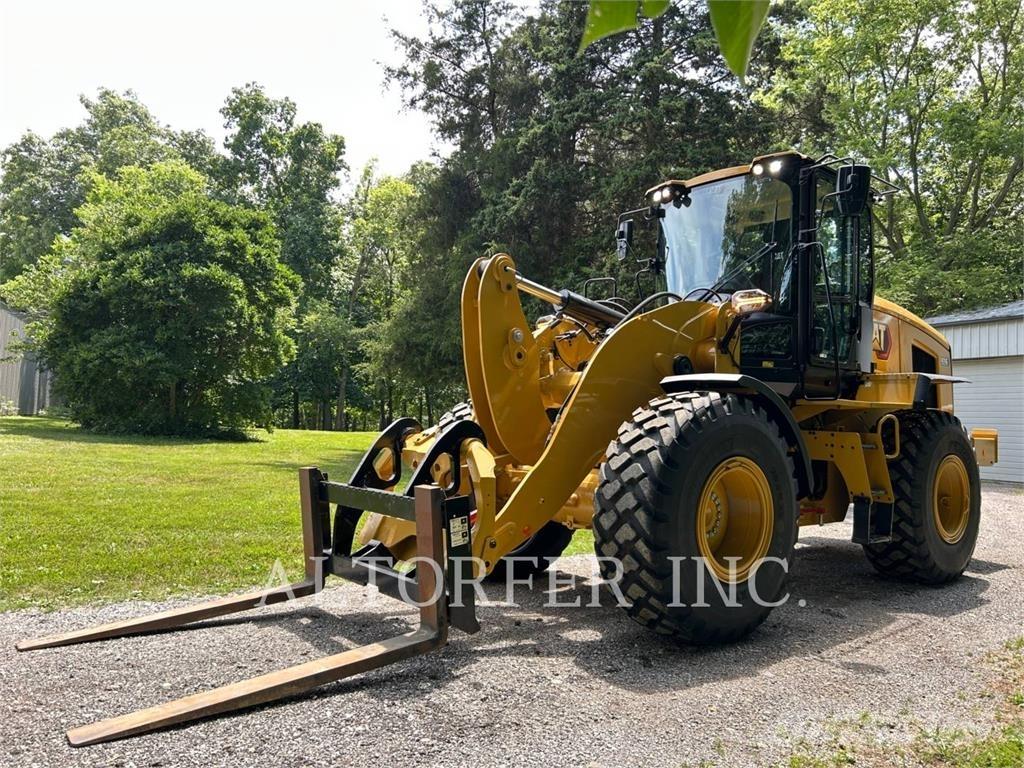 CAT 926-14 Iekrāvēji uz riteņiem