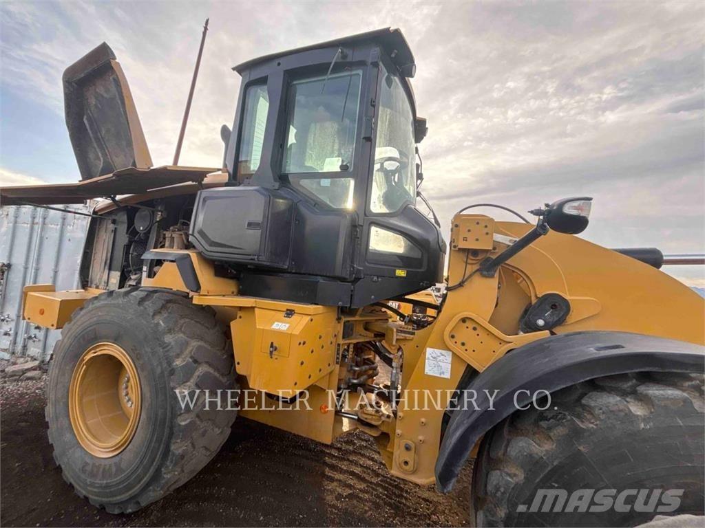 CAT 926 QC Iekrāvēji uz riteņiem