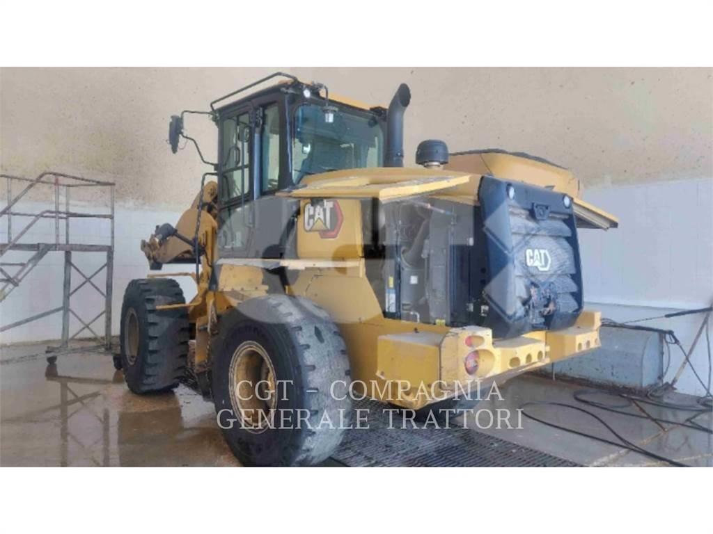 CAT 926M Iekrāvēji uz riteņiem