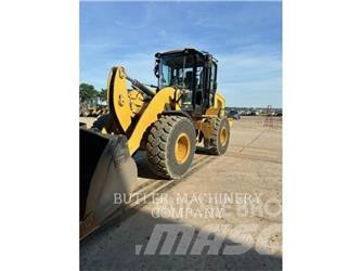 CAT 926M Iekrāvēji uz riteņiem