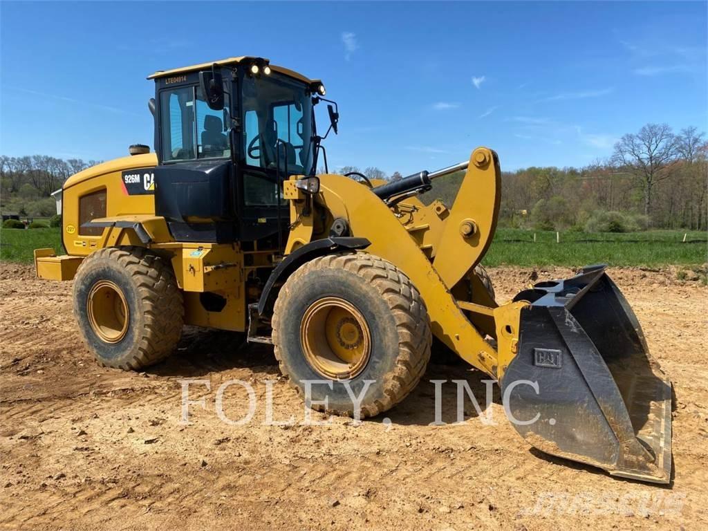 CAT 926M Iekrāvēji uz riteņiem