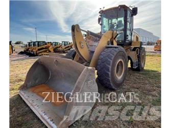 CAT 926M Iekrāvēji uz riteņiem