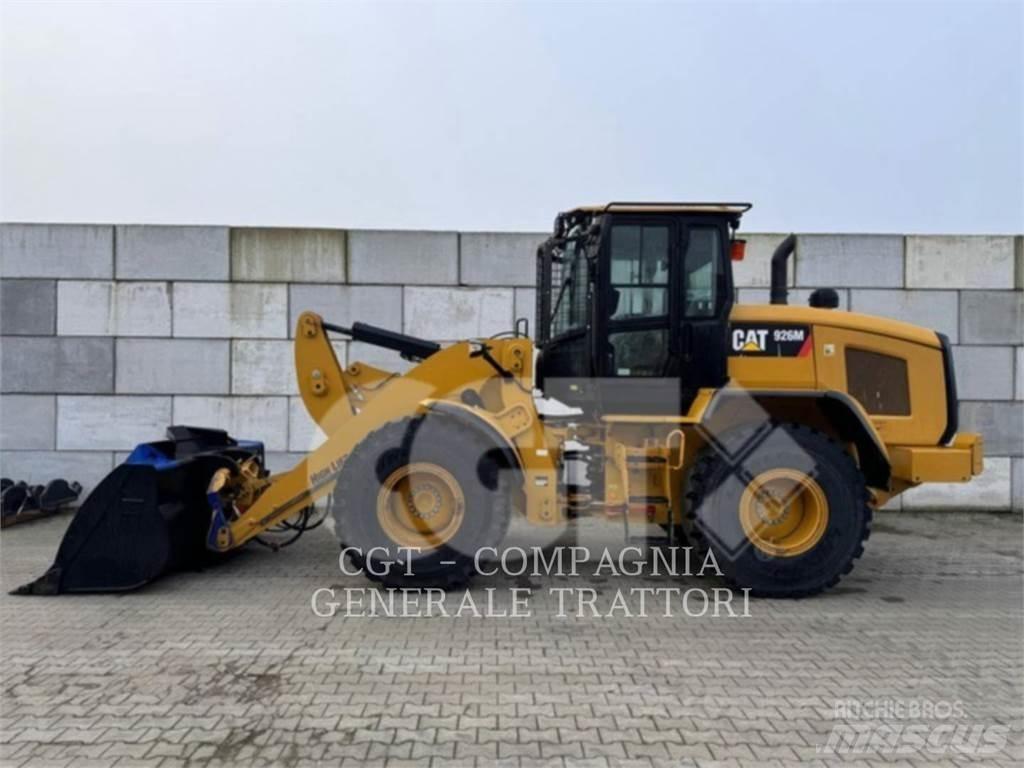 CAT 926M Iekrāvēji uz riteņiem
