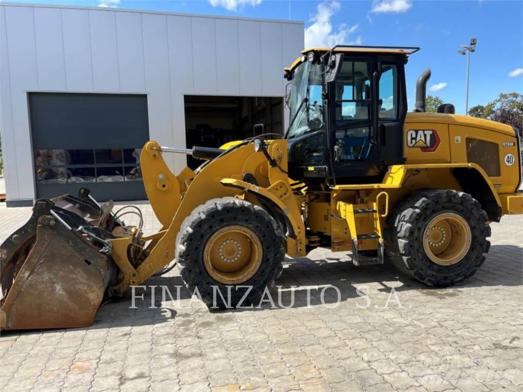 CAT 926M Iekrāvēji uz riteņiem