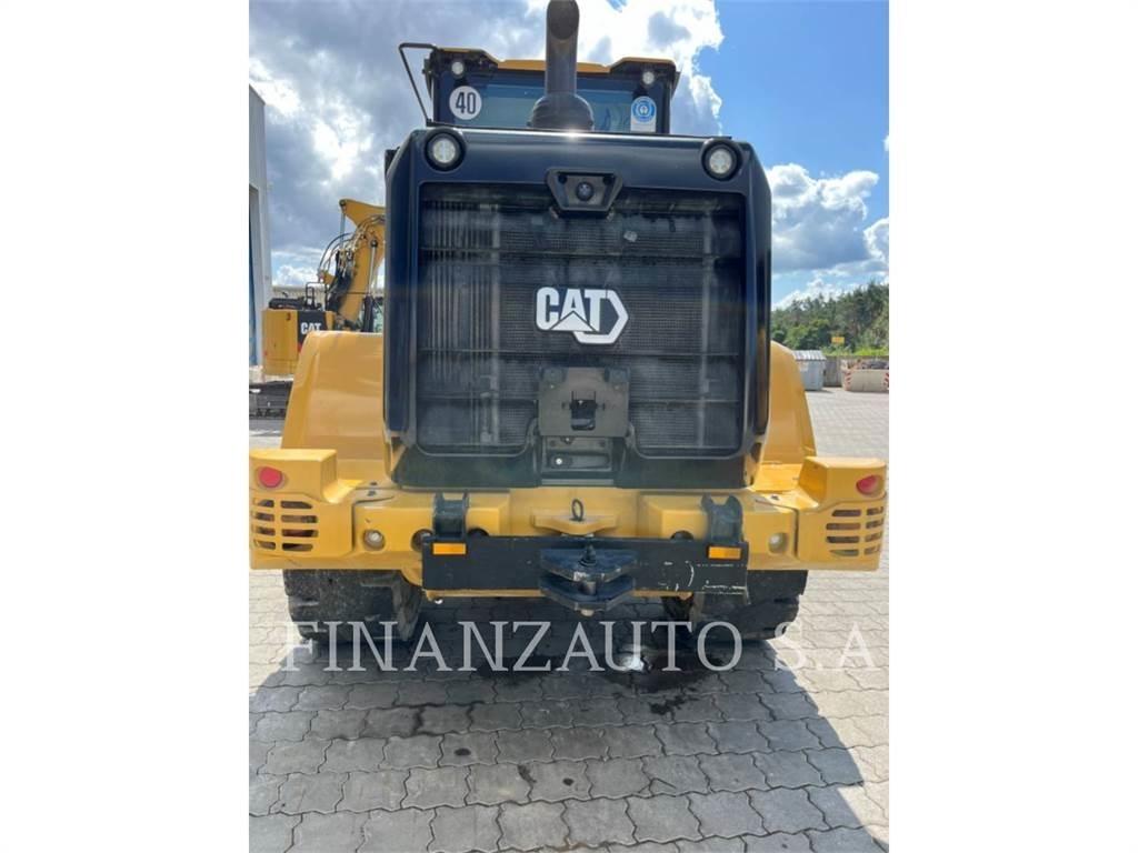 CAT 926M Iekrāvēji uz riteņiem