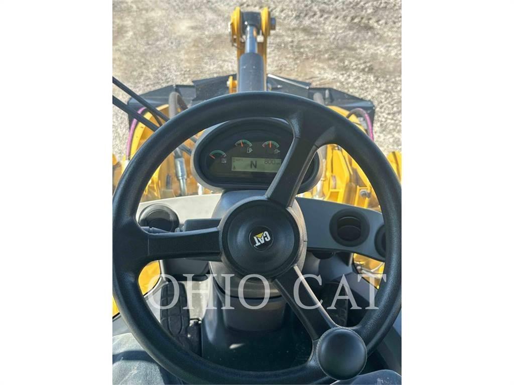 CAT 926M Iekrāvēji uz riteņiem