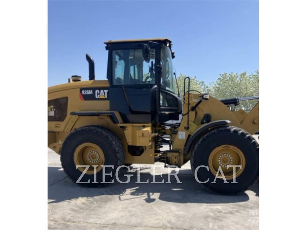 CAT 926M Iekrāvēji uz riteņiem