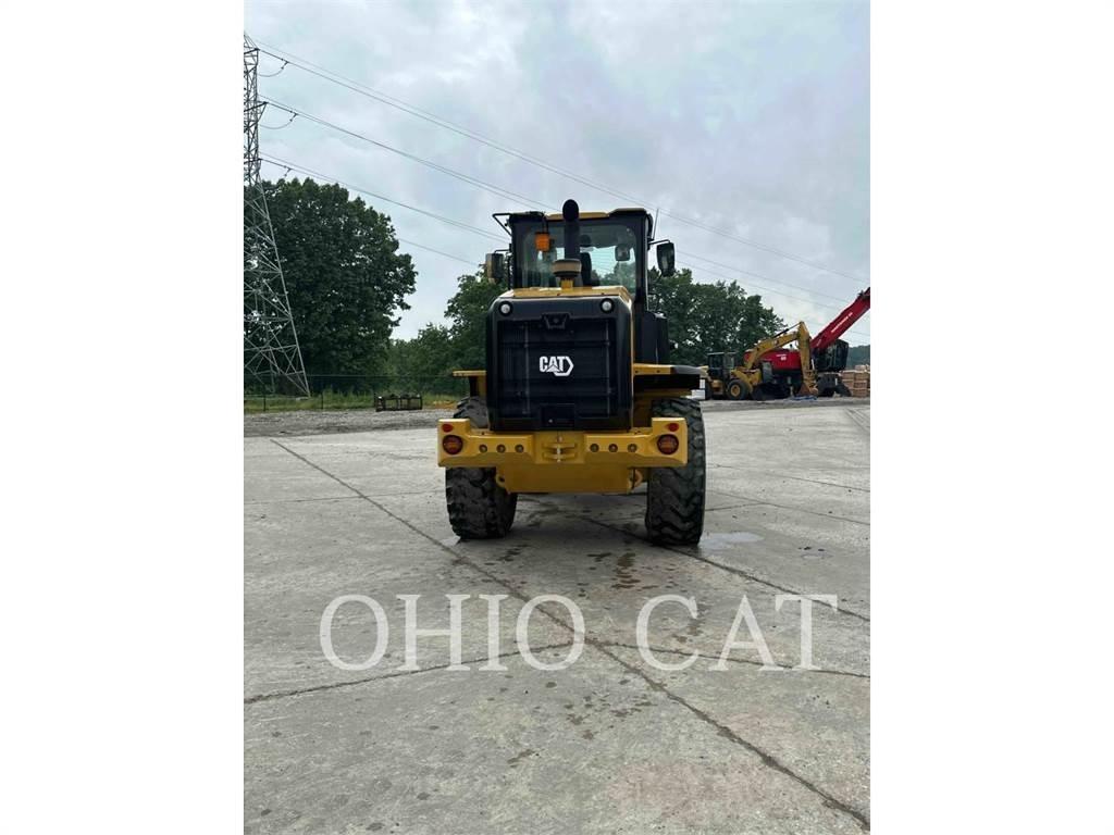 CAT 926M Iekrāvēji uz riteņiem