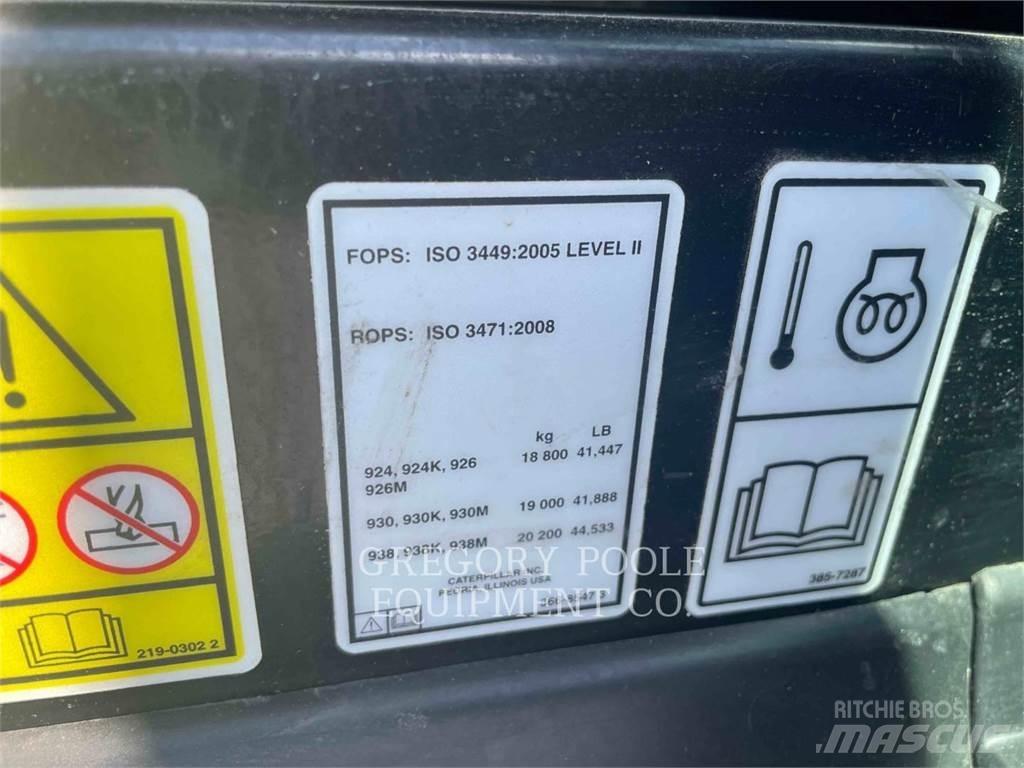 CAT 926M Iekrāvēji uz riteņiem