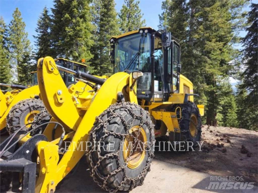 CAT 926M Iekrāvēji uz riteņiem