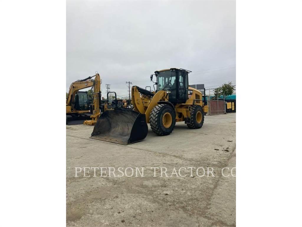 CAT 926M Iekrāvēji uz riteņiem