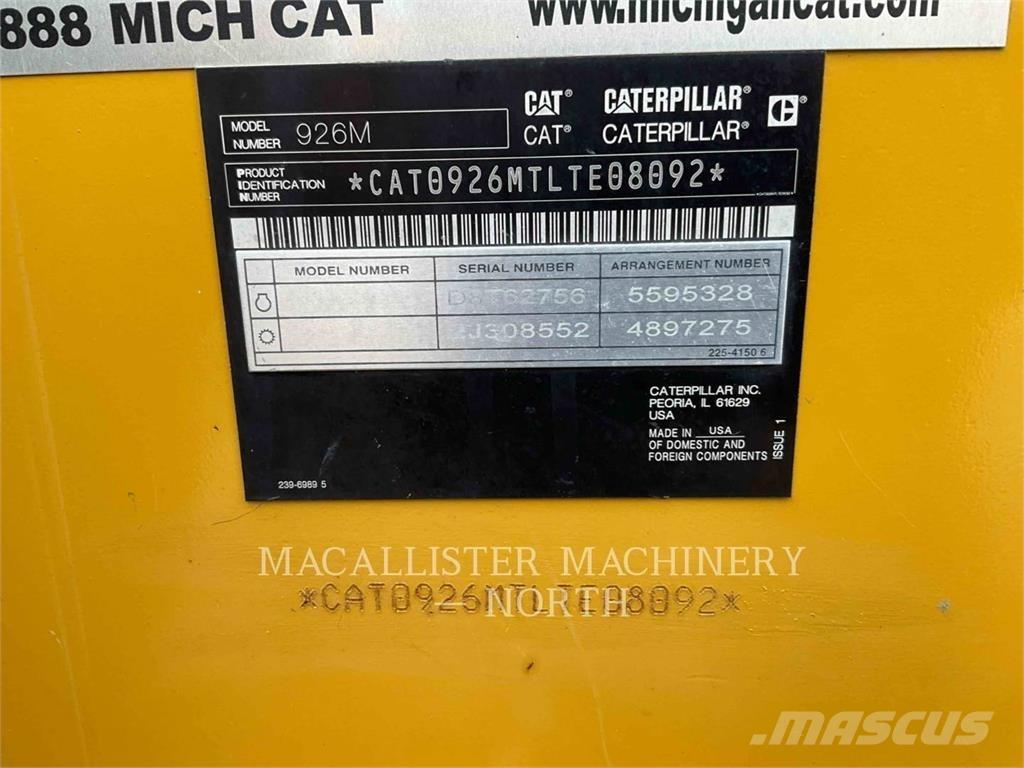 CAT 926M Iekrāvēji uz riteņiem