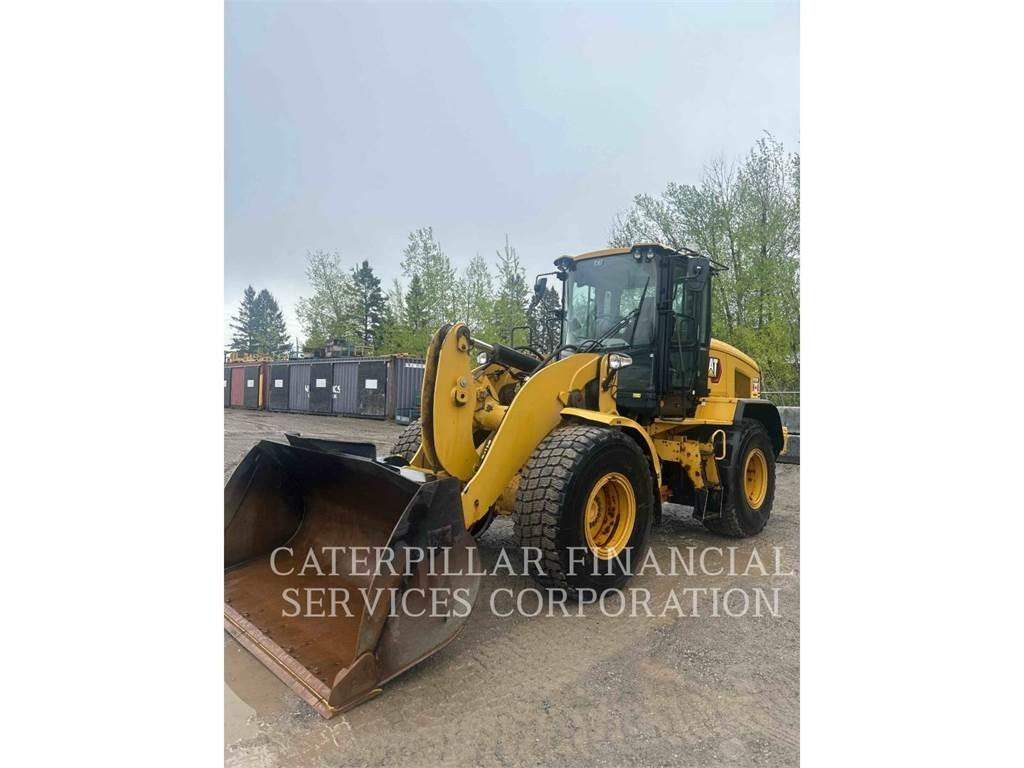 CAT 926M Iekrāvēji uz riteņiem