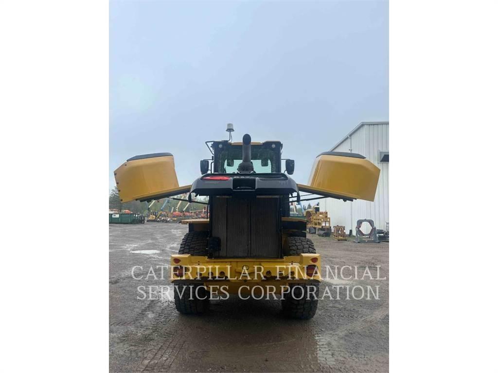 CAT 926M Iekrāvēji uz riteņiem