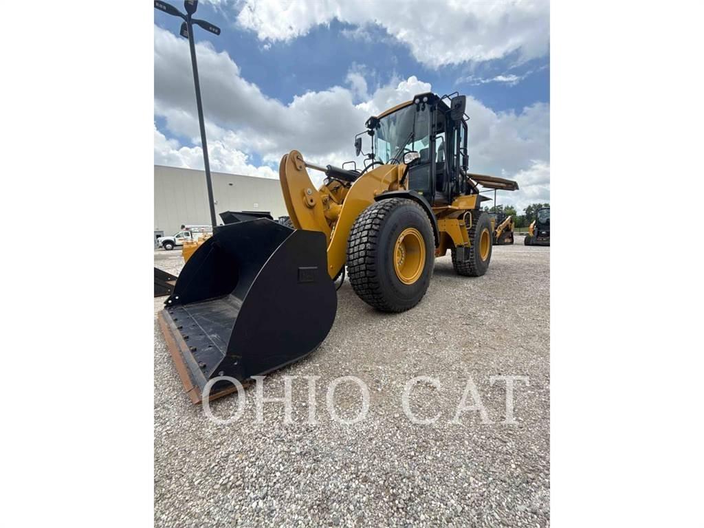 CAT 926M Iekrāvēji uz riteņiem