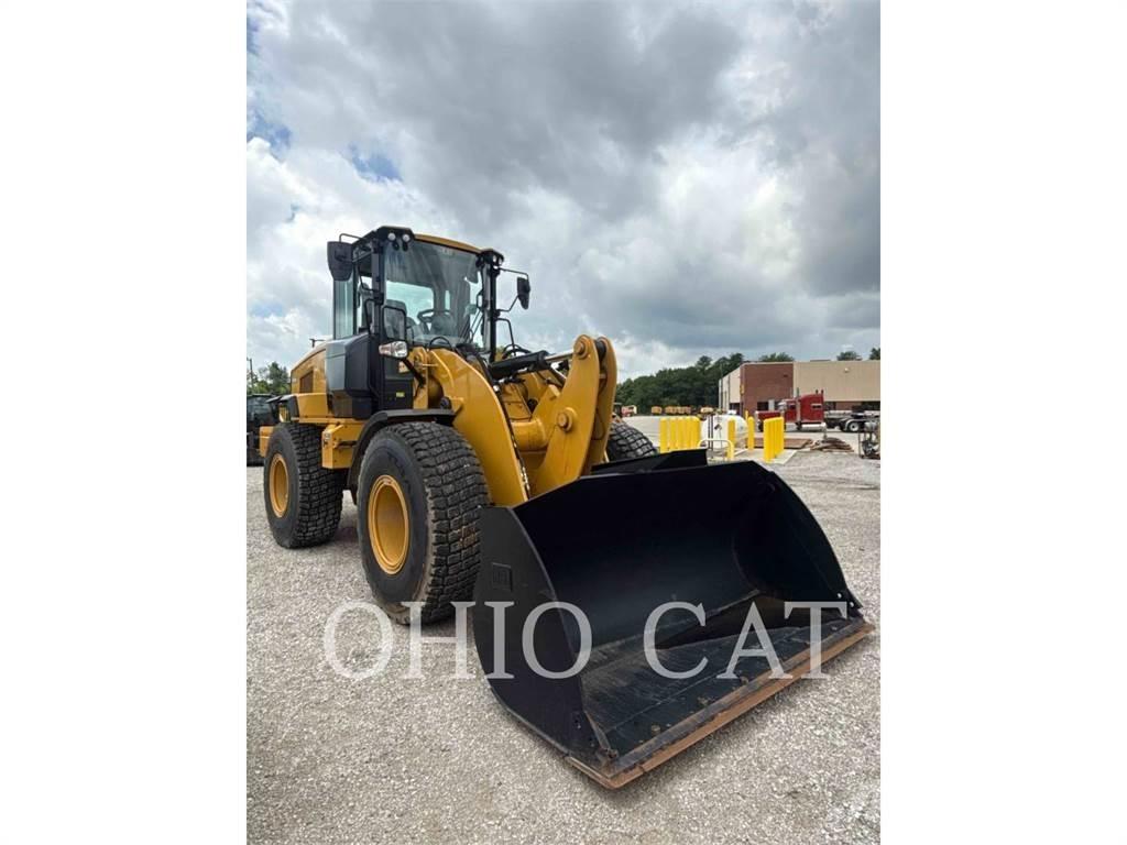 CAT 926M Iekrāvēji uz riteņiem