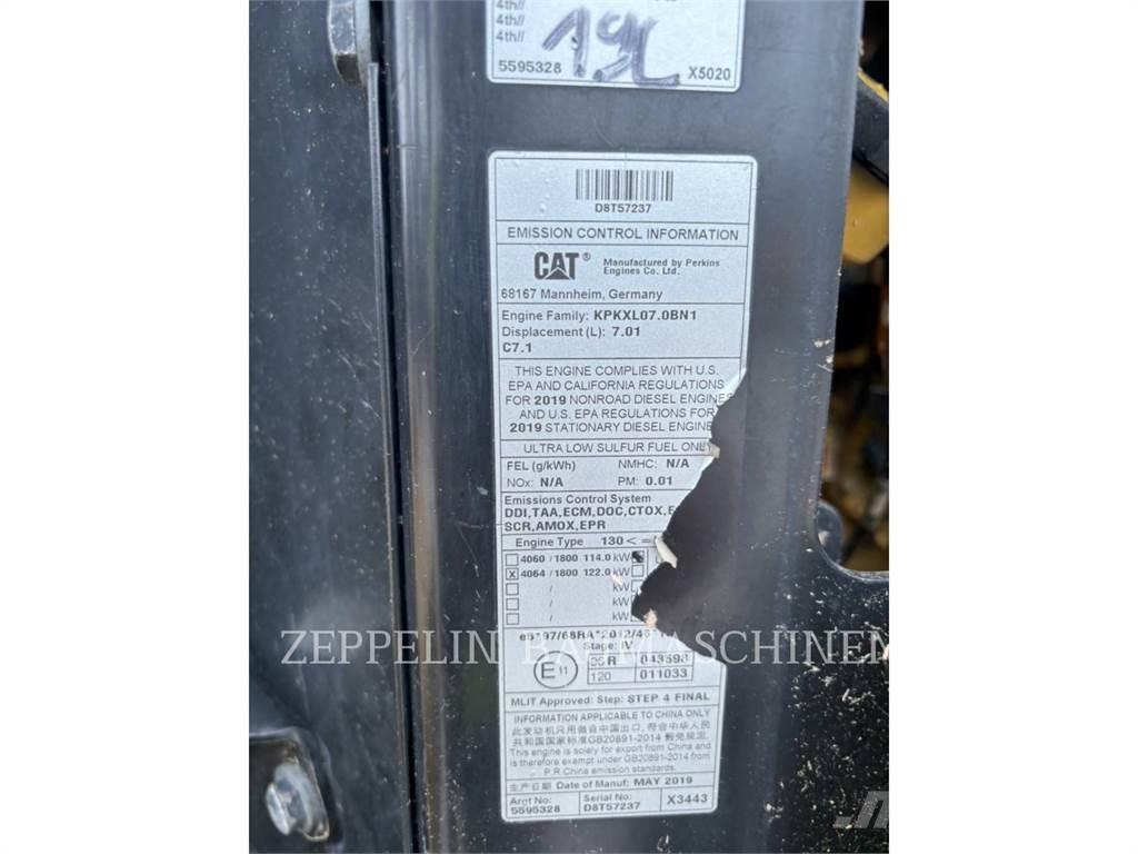 CAT 926M Iekrāvēji uz riteņiem