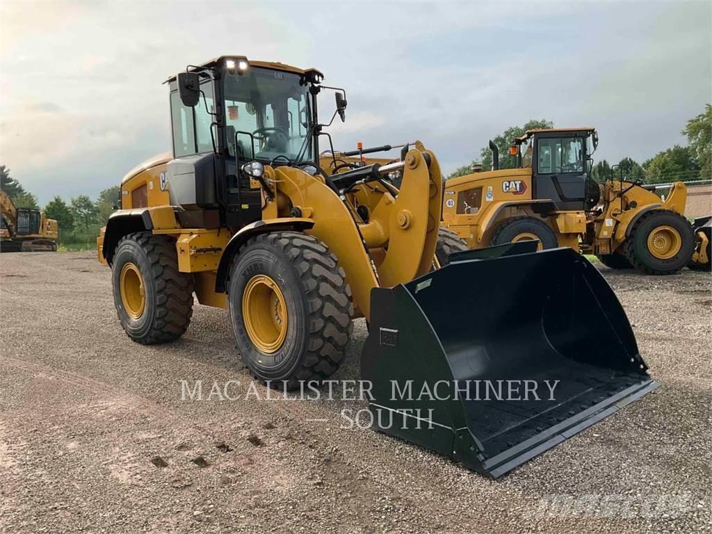 CAT 926M Iekrāvēji uz riteņiem