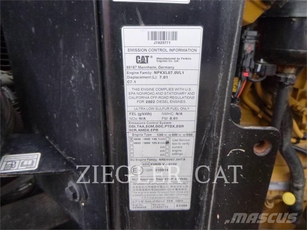 CAT 926M Iekrāvēji uz riteņiem