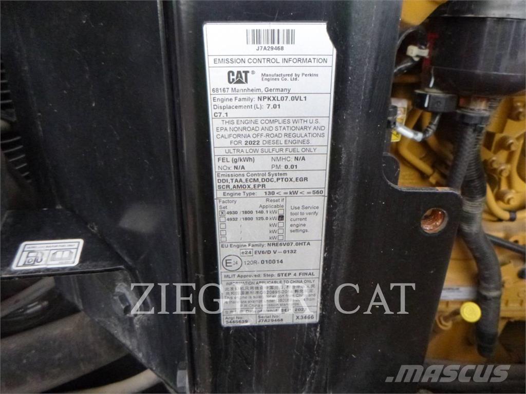 CAT 926M Iekrāvēji uz riteņiem