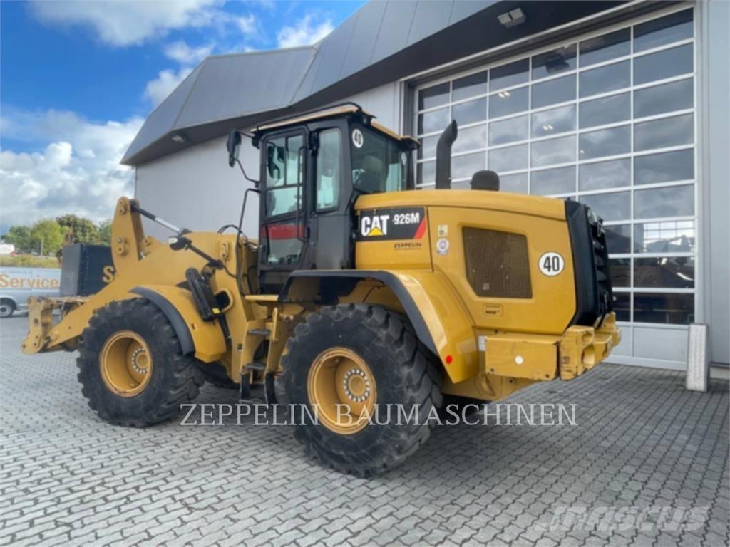 CAT 926M Iekrāvēji uz riteņiem