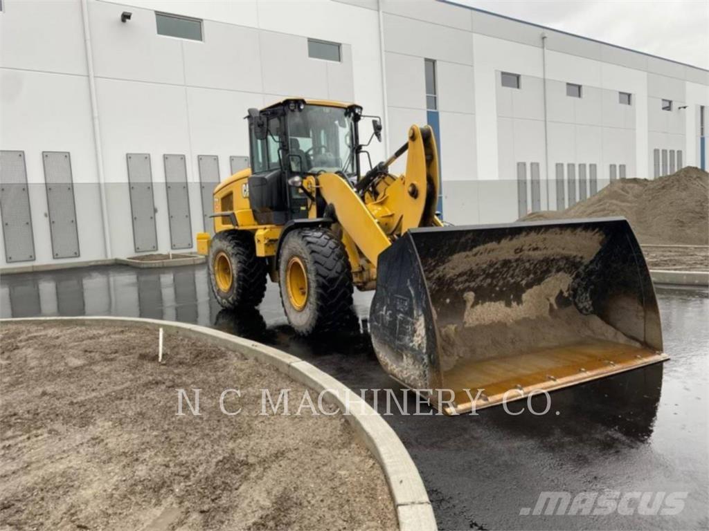 CAT 926M HL Iekrāvēji uz riteņiem