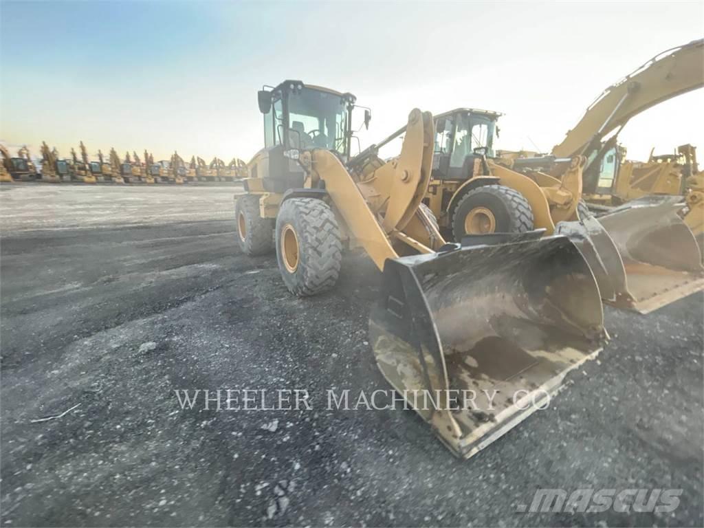 CAT 926M HL QC Iekrāvēji uz riteņiem