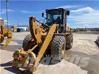 CAT 926M HL QC Iekrāvēji uz riteņiem