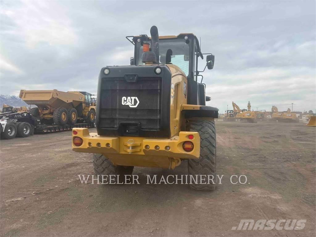 CAT 926M HL QC Iekrāvēji uz riteņiem