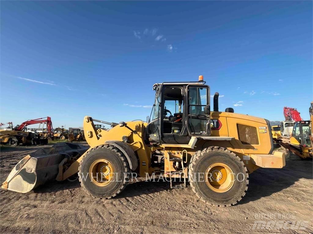 CAT 926M HL QC Iekrāvēji uz riteņiem