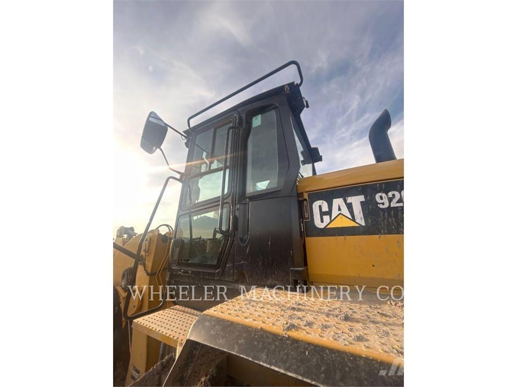 CAT 926M HL QC Iekrāvēji uz riteņiem
