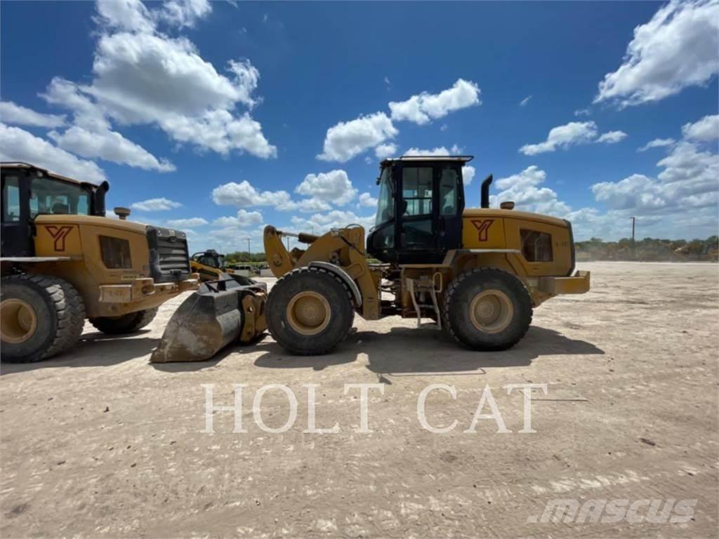 CAT 926M QC Iekrāvēji uz riteņiem