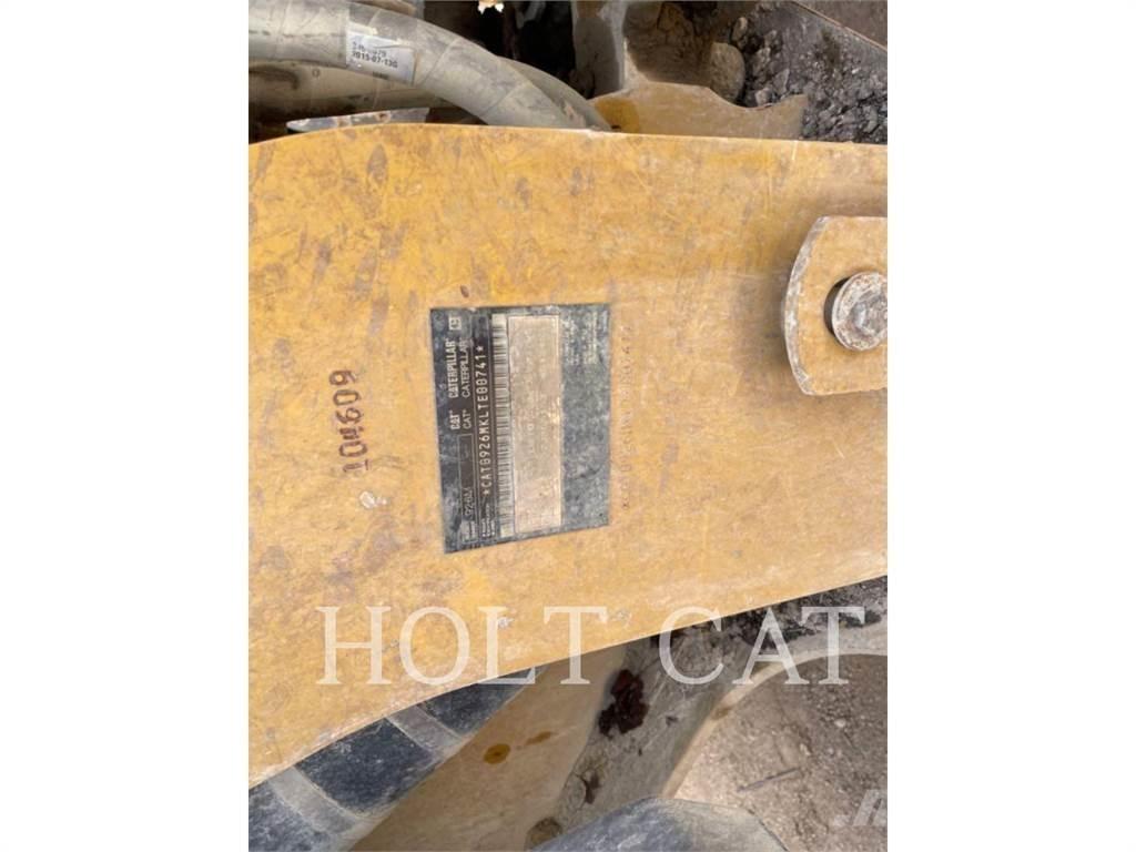 CAT 926M QC Iekrāvēji uz riteņiem