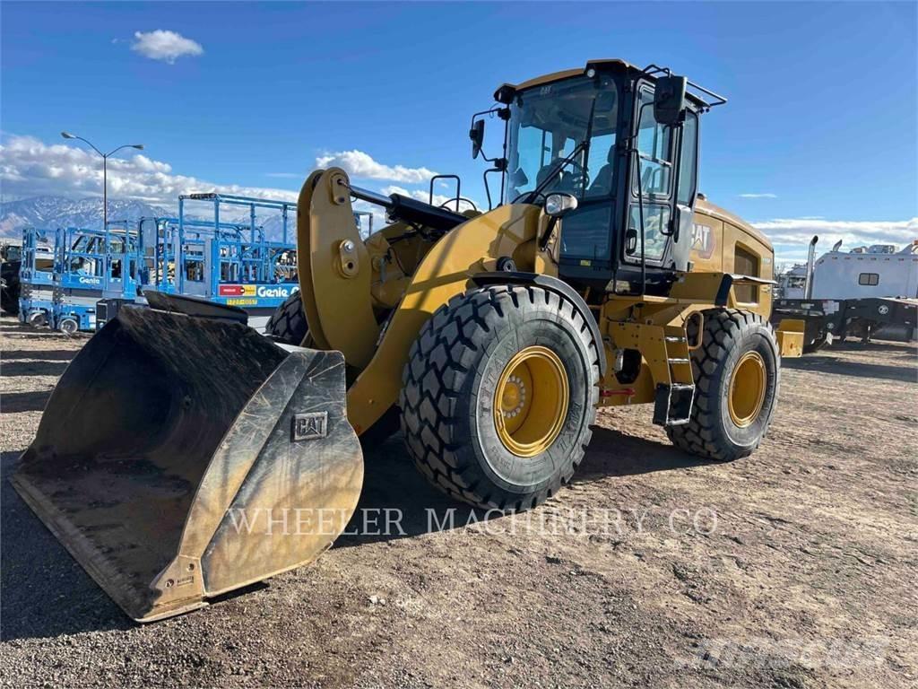 CAT 926M QC Iekrāvēji uz riteņiem
