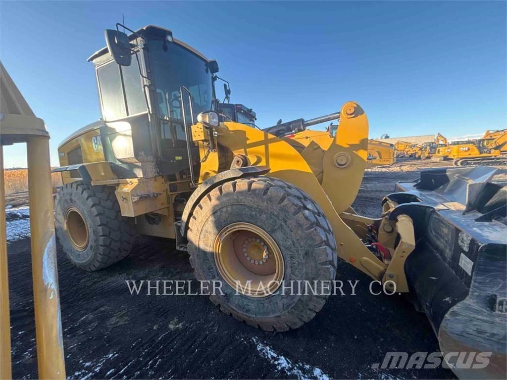 CAT 926M QC Iekrāvēji uz riteņiem