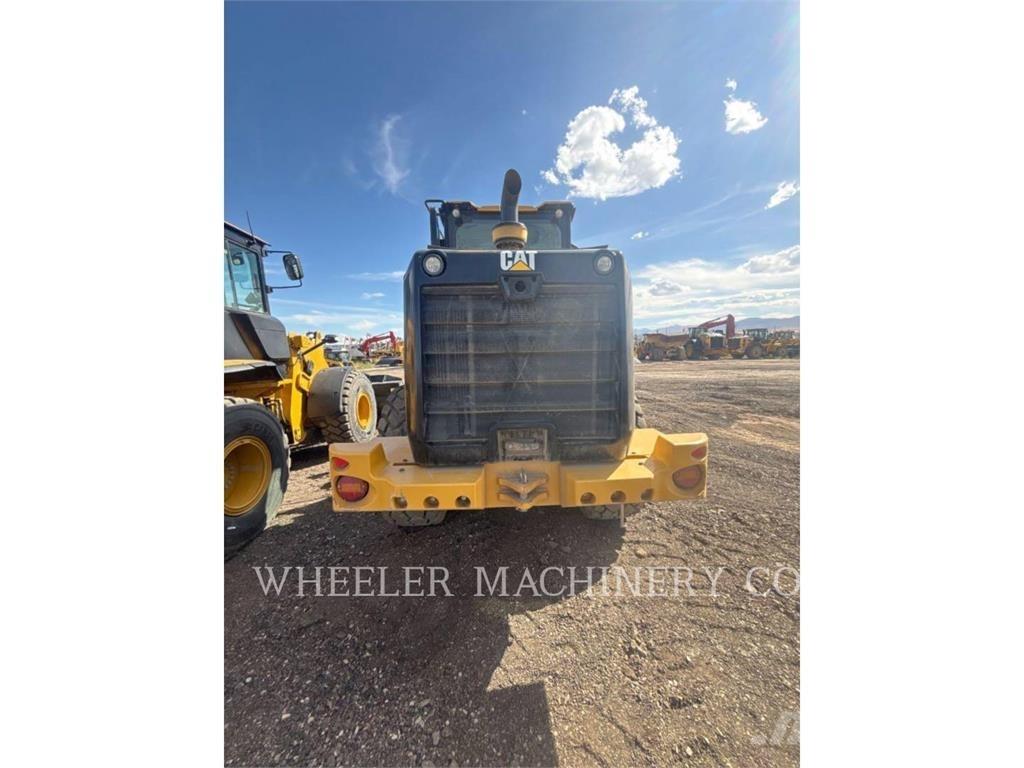 CAT 926M QC Iekrāvēji uz riteņiem