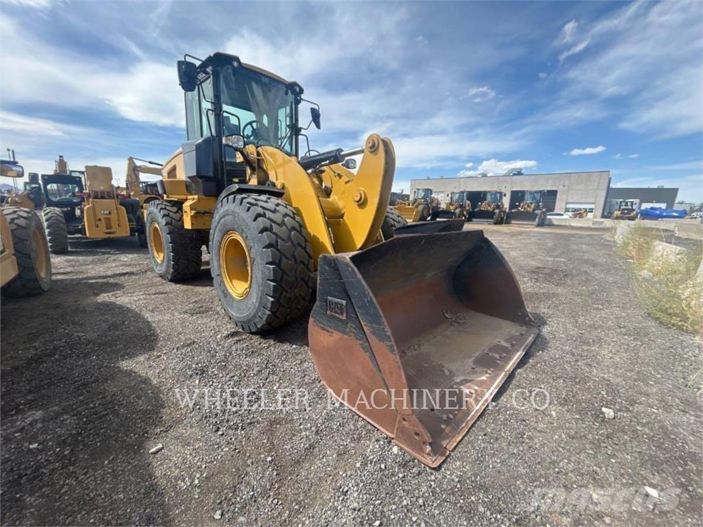 CAT 926M QC Iekrāvēji uz riteņiem