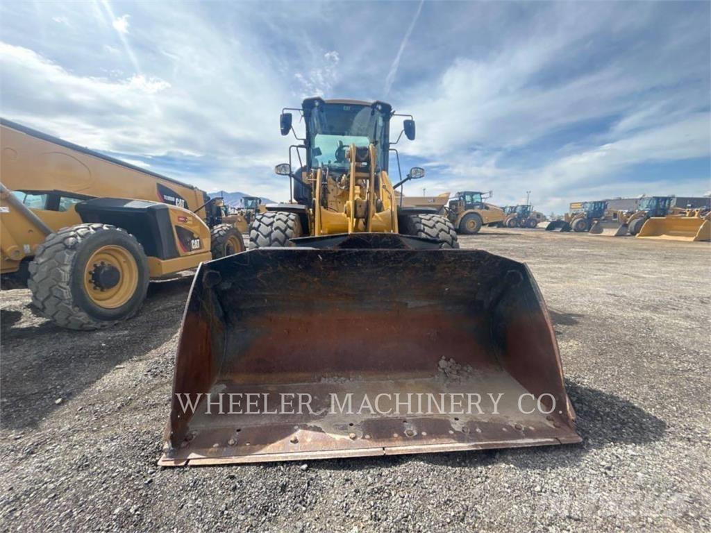 CAT 926M QC Iekrāvēji uz riteņiem