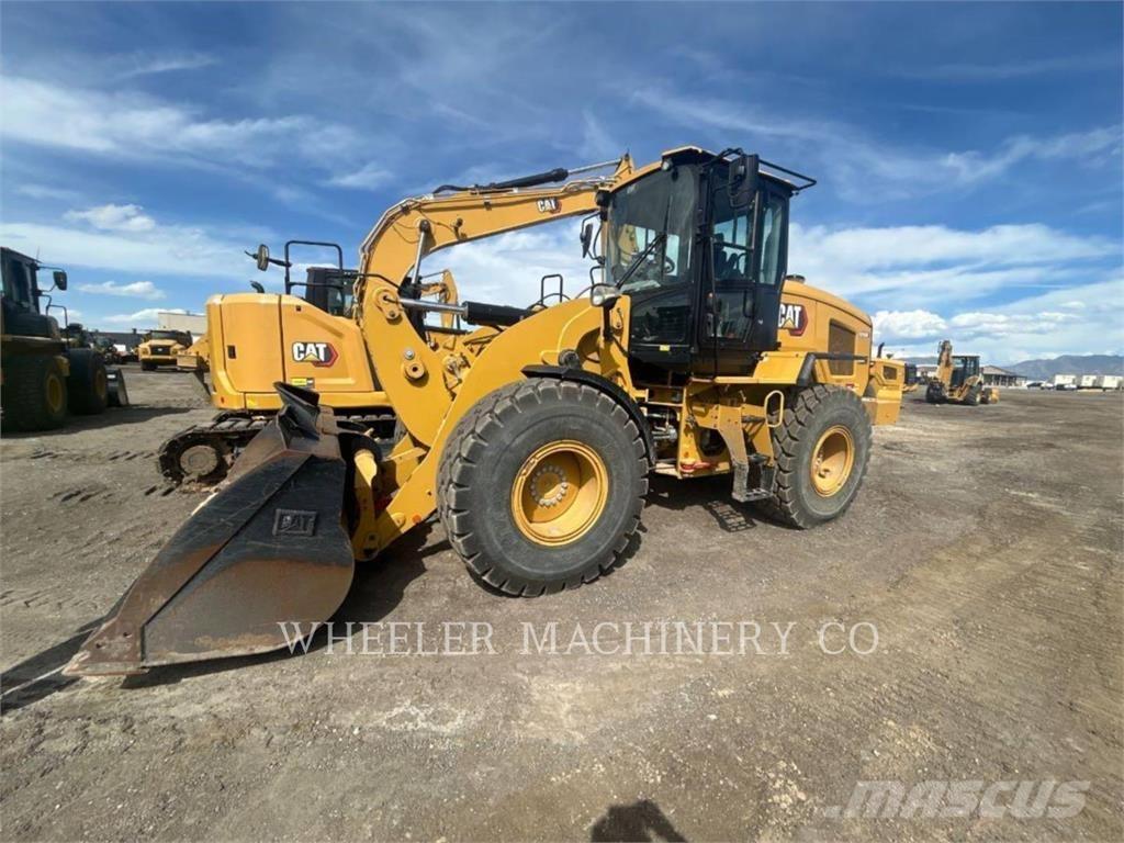 CAT 926M QC Iekrāvēji uz riteņiem